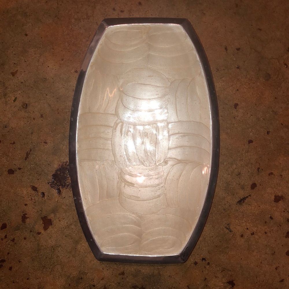 DILLARD’S Serving platter or decorative platter